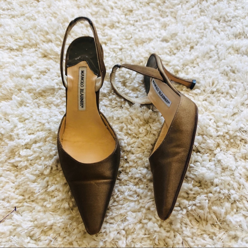 Manolo Blahnik satin sling back low heels 38.5